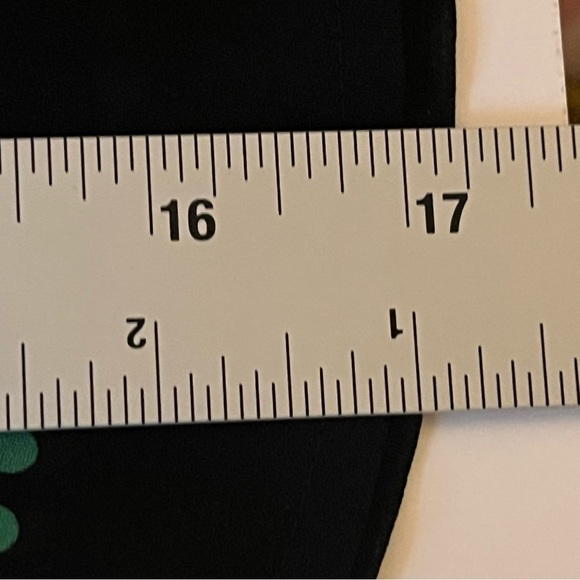 LANE BYRANT, Plus Size, Button Up, Green and Black, Shirt. Size 26/28 - Picture 11 of 13